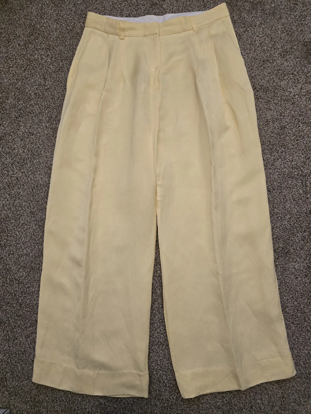 Women's H&M Wide-Leg Pleated Trousers in Pale Yellow Size 14-Fully Lined